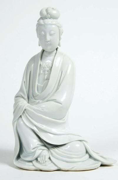 CHINE - EPOQUE KANGXI (1662 - 1722)

Statuette...