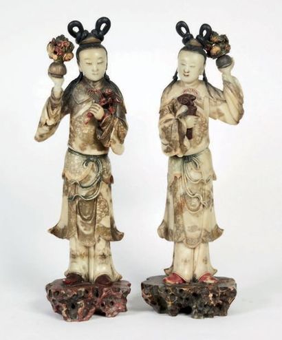 CHINE - XVIIIe siècle

Paire de statuettes...