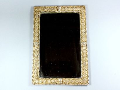 Miroir rectangulaire, le cadre en bronze...