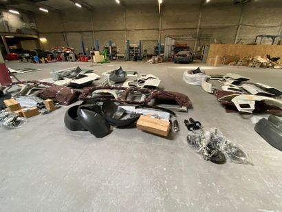 Ensemble de pièces de rechange pour véhicule...