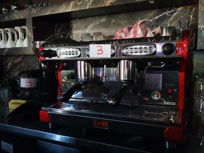 1 Machine à café EMB

1 moulin à café (sans...