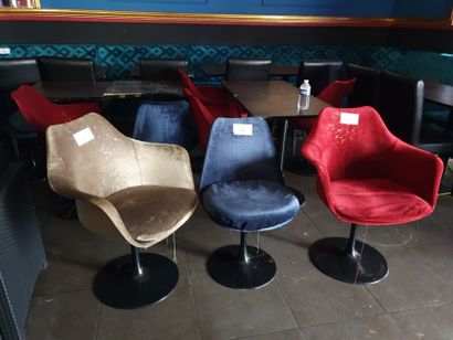 5 Banquettes d'angle garnies velours gris...