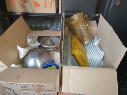 N°1 Tasses 

Sous-tasses 

Divers boutique...