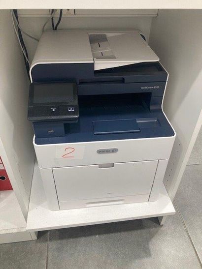 2 systèmes de caisse comprenant : 

- 1 écran...