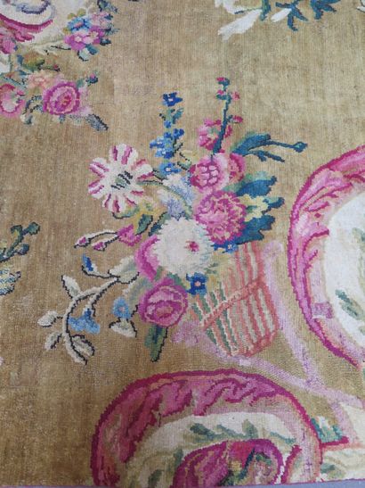 ET A DIVERS AMATEURS
FRAGMENT DE SAVONNERIE,...
