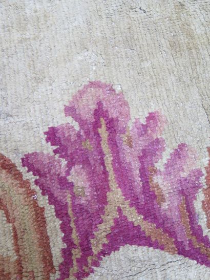 ET A DIVERS AMATEURS
FRAGMENT DE SAVONNERIE,...