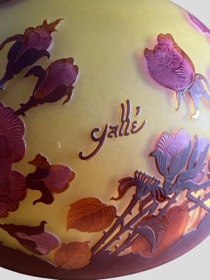 *Emile GALLÉ (dans le goût de)

Grande coupe...