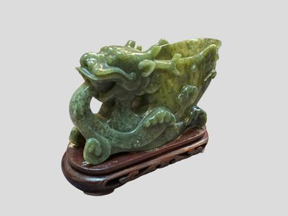 CHINE
Lot de quatre sujets en pierre dure

Frais...
