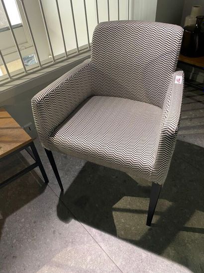 1 Chaise ART DECO. 80x80x70 cm, revêtenement...