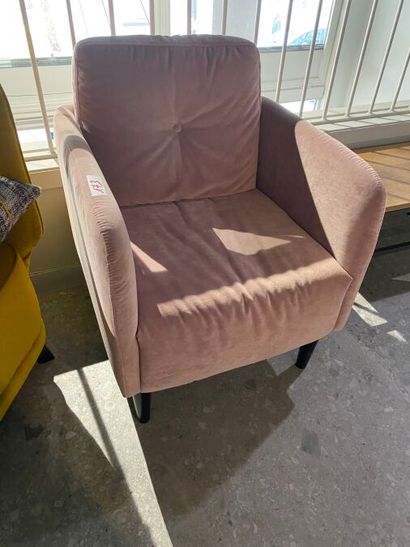 1 Fauteuil fixe LOVE. 61 x 67 x 84 cm, revêtement...