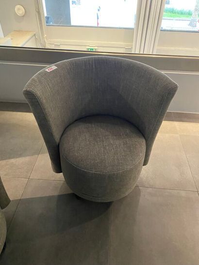 1 Fauteuil fixe MATILDA. 77 x76 x71 cm, revêtement...