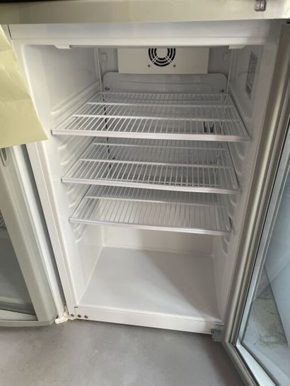 2 réfrigérateurs 1 porte vitrée TEFCOLD (Ref....