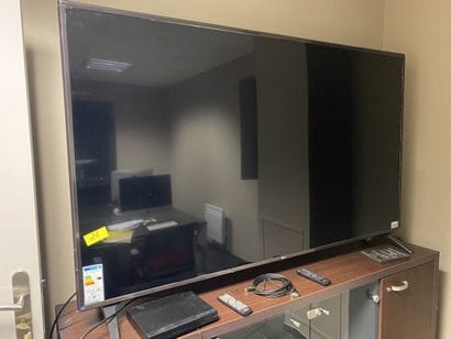 1 grand écran TV LG 189 cm 

VENTE AUX ENCHERES...