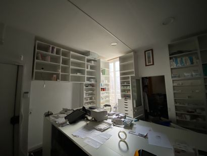 1 Ensemble de mobilier comprenant :
- 23...
