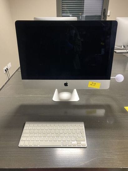1 IMAC + clavier

VENTE AUX ENCHERES PUBLIQUES...