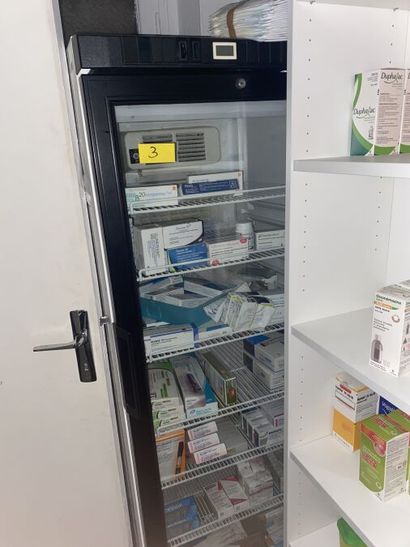 1 vitrine réfrigérée 1 porte (Sans le contenu...