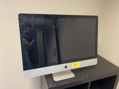 1 IMAC (écran cassé)

VENTE AUX ENCHERES...
