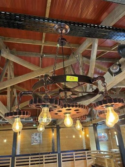 1 lustre de 7 lumières rond fer et bois (Lot...