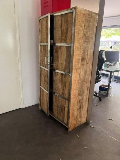- 1 meuble bas de rangement métallique MAISON...