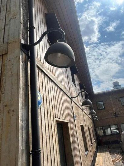 13 lampes cloches type industriel en fer,...