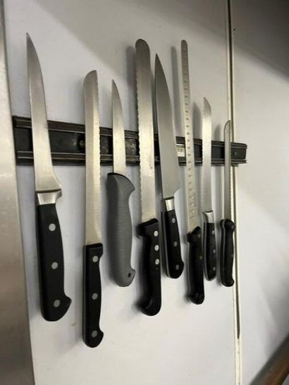 1 important lot d'ustensiles de cuisine,...