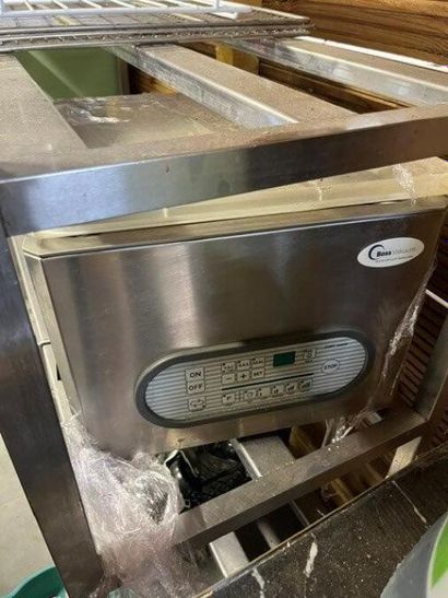 1 machine sous vide BOSS VAKUUM (Lot situé...