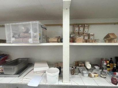 STOCK de barquettes en carton/aluminium

VENTE...