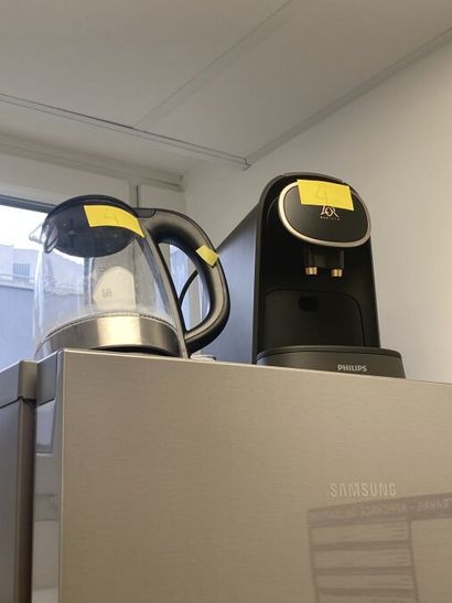 Ensemble d'électroménager comprenant :
-...