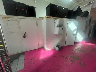 - 1 chambre froide 5m2 (+) TELEWIG 
- 1 chambre...