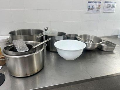1 lot de bacs gastros

VENTE AUX ENCHERES...