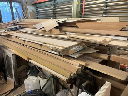 STOCK de visseries et boulonneries, pommelles,...