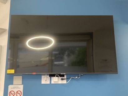 1 écran SAMSUNG avec sa télécommande (Ref....