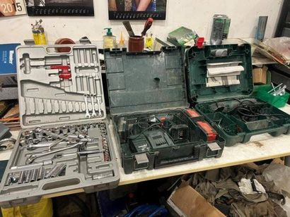 1 lot d'électroportatifs et divers comprenant...
