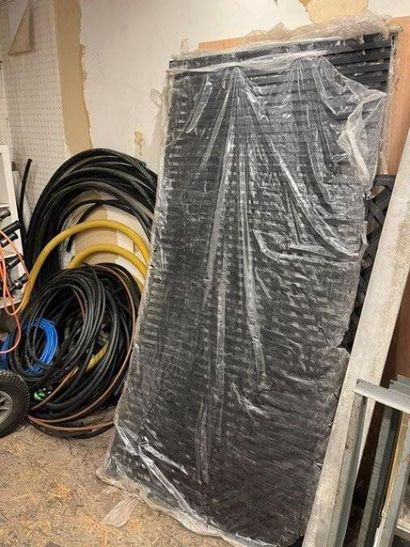 1 lot d'électroportatifs et divers comprenant...