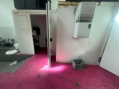 - 1 chambre froide 5m2 (+) TELEWIG 
- 1 chambre...