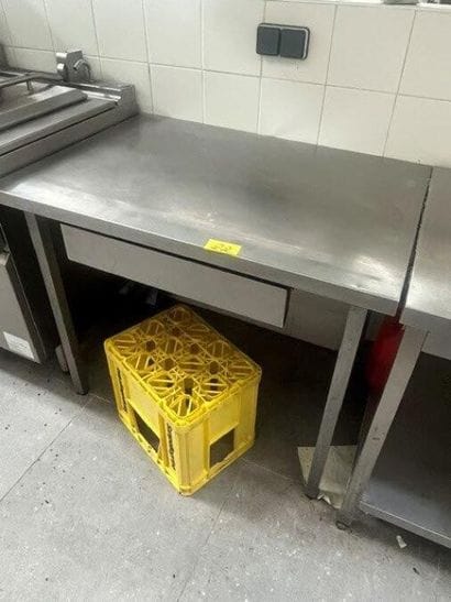 1 table inox 1ml 1 tiroir

VENTE AUX ENCHERES...