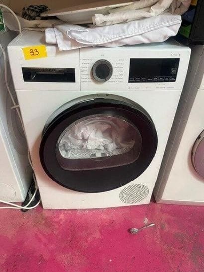 1 machine à laver AEG

VENTE AUX ENCHERES...