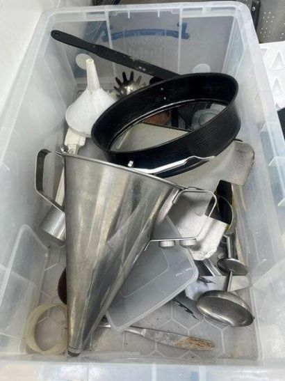1 lot de bacs gastros

VENTE AUX ENCHERES...