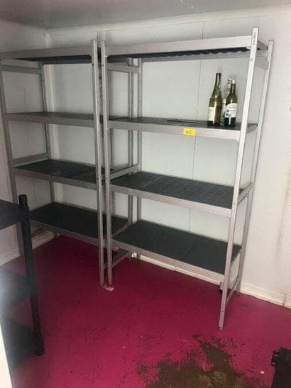 2 ml d'étagères alimentaires alu à clayettes

VENTE...