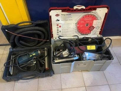 - 1 fraiseuse à rainurer VIRUTEX RA17D
-...