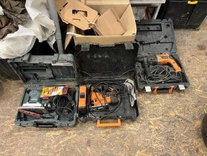 1 lot d'électroportatifs et divers comprenant...