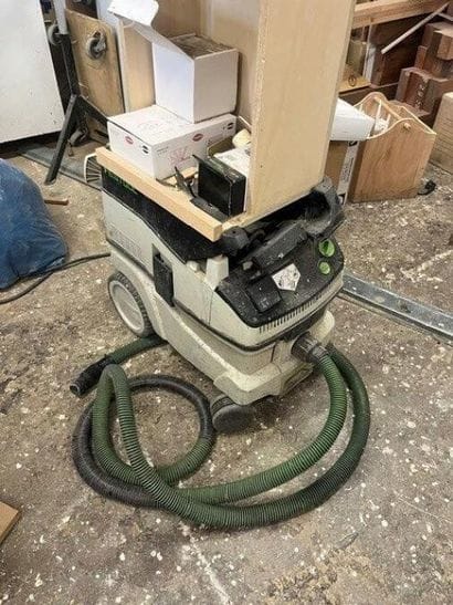 1 aspirateur FESTOOL (Ref. 21)

VENTE AUX...