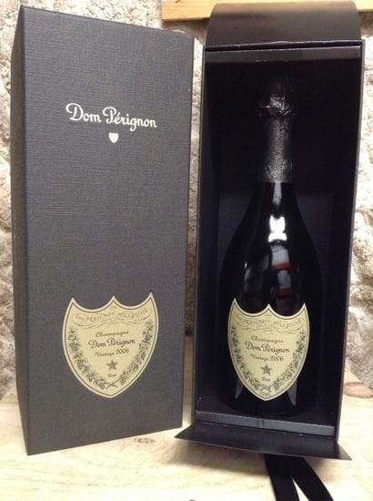 1 bouteille : CHAMPAGNE MOËT ET CHANDON Dom...