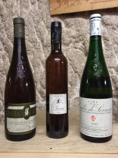 3 bouteilles : Lot de 3 bouteilles comprenant:...