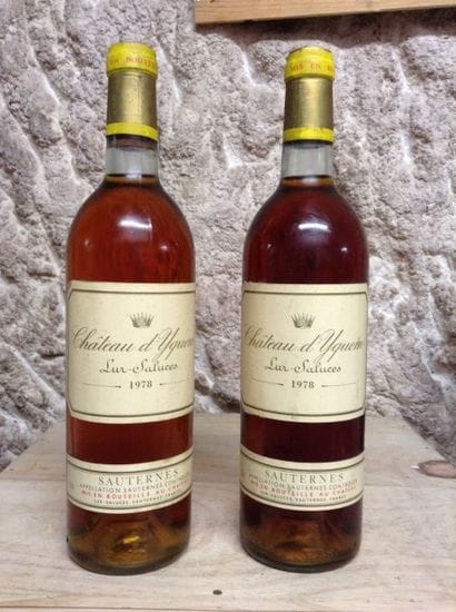2 bouteilles : CHÂTEAU D'YQUEM 1er Cru Supérieur...