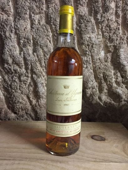 1 1/2 bouteille : CHÂTEAU D'YQUEM 1er Cru...