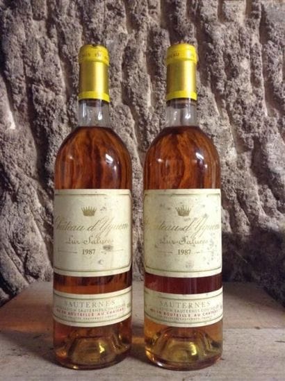 2 bouteilles : CHÂTEAU D'YQUEM 1er Cru Supérieur...
