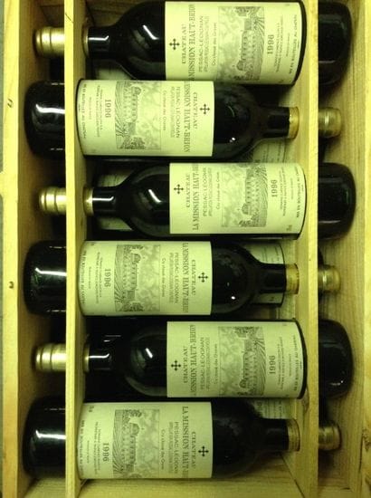 12 bouteilles : CHÂTEAU LA MISSION HAUT BRION...