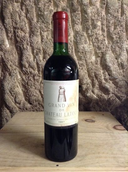 1 bouteille : CHÂTEAU LATOUR 1er GCC Pauillac...