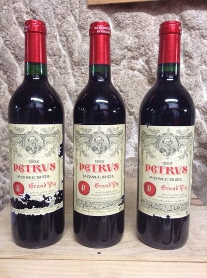 3 bouteilles : PETRUS Pomerol 1992 (2 étiq....